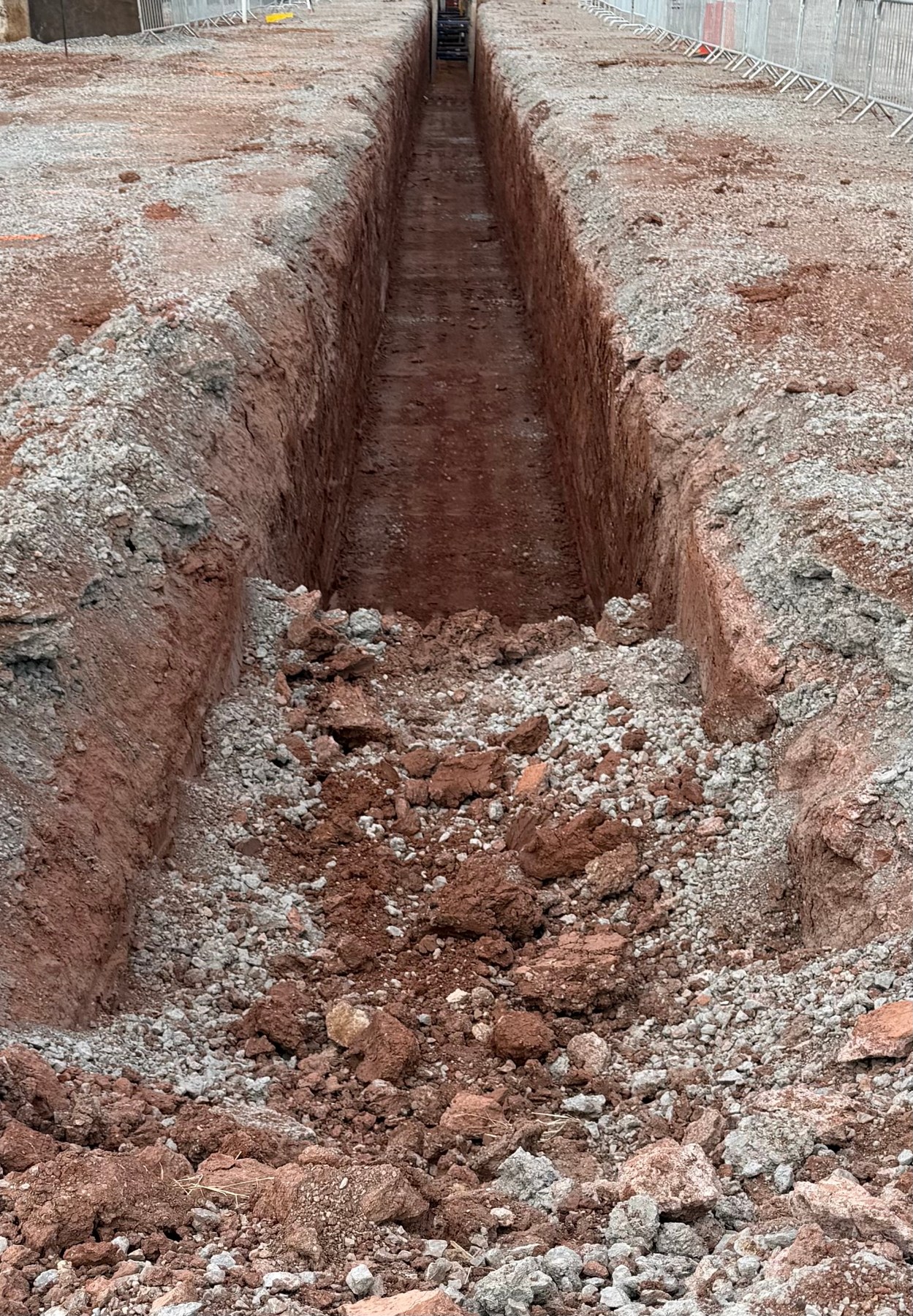 Fiber trench excavation on a critical site